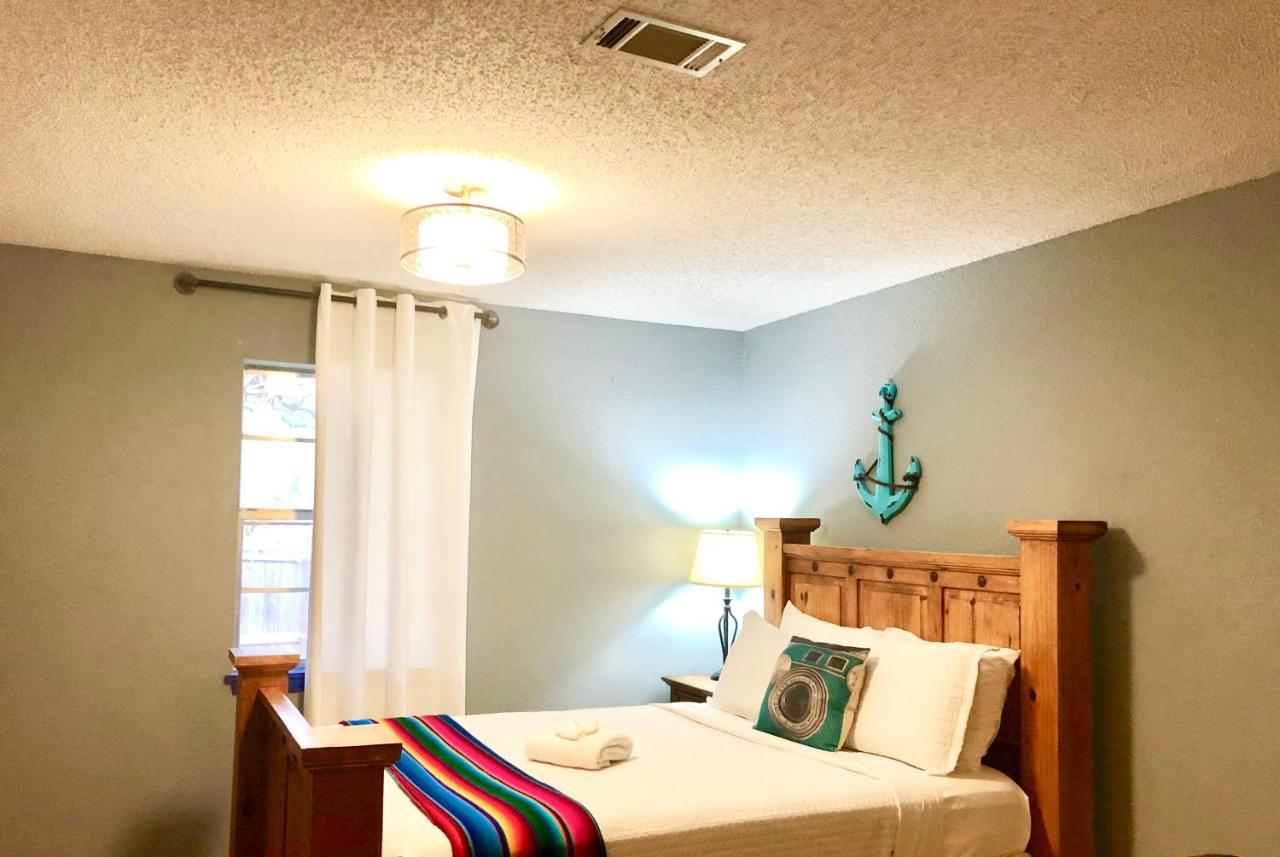 The Cove Bnb Hudson Bend Luaran gambar