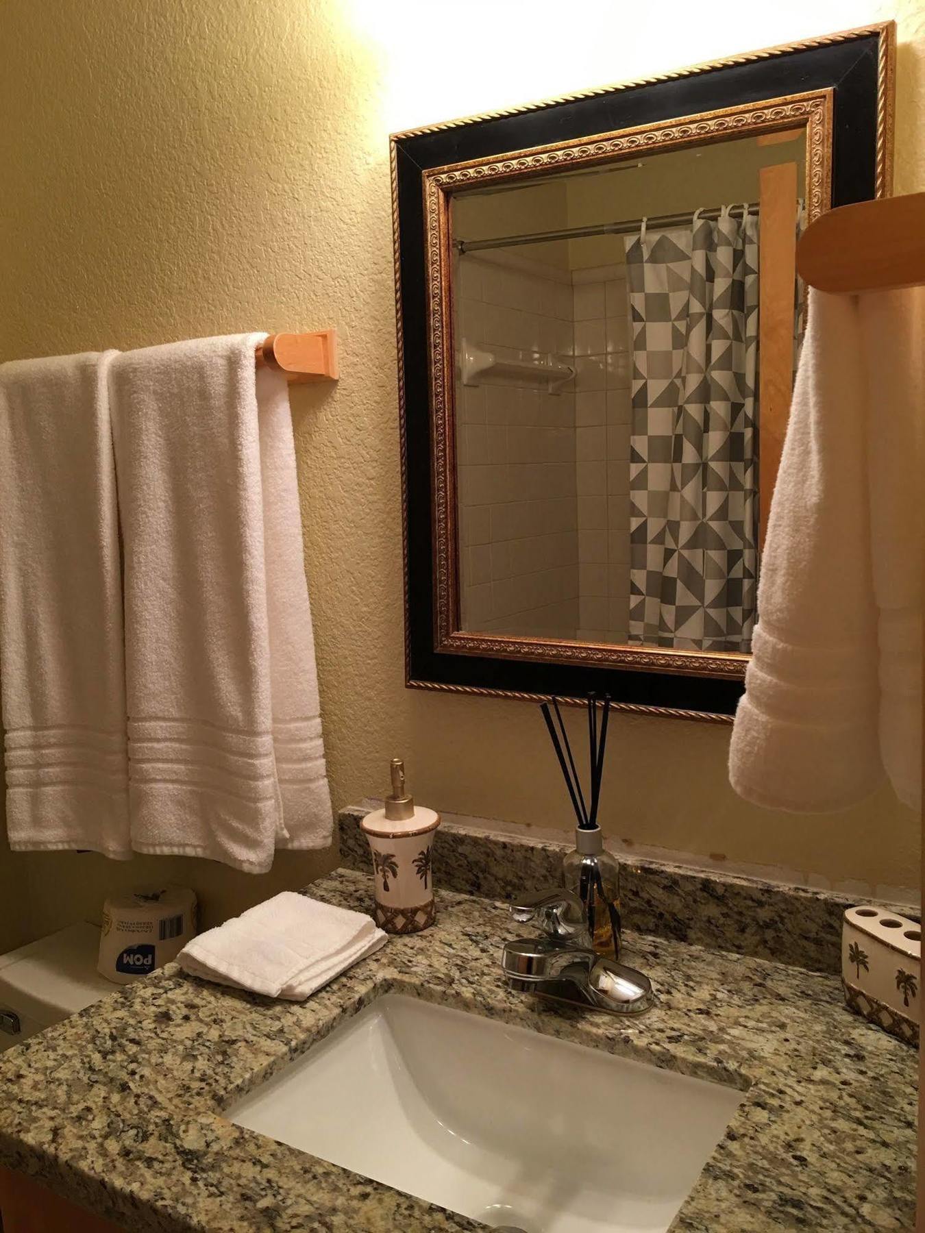 The Cove Bnb Hudson Bend Luaran gambar