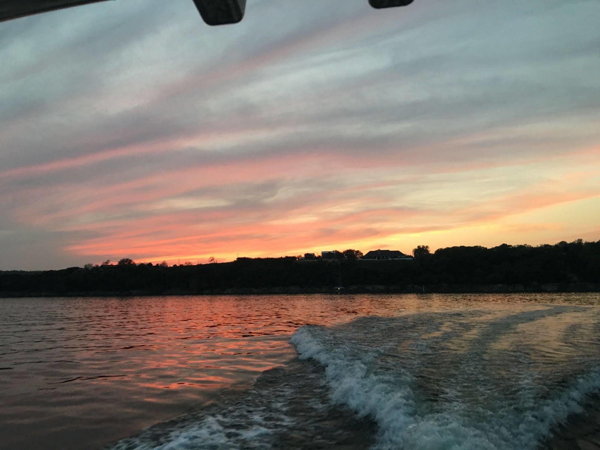 The Cove Bnb Hudson Bend Luaran gambar