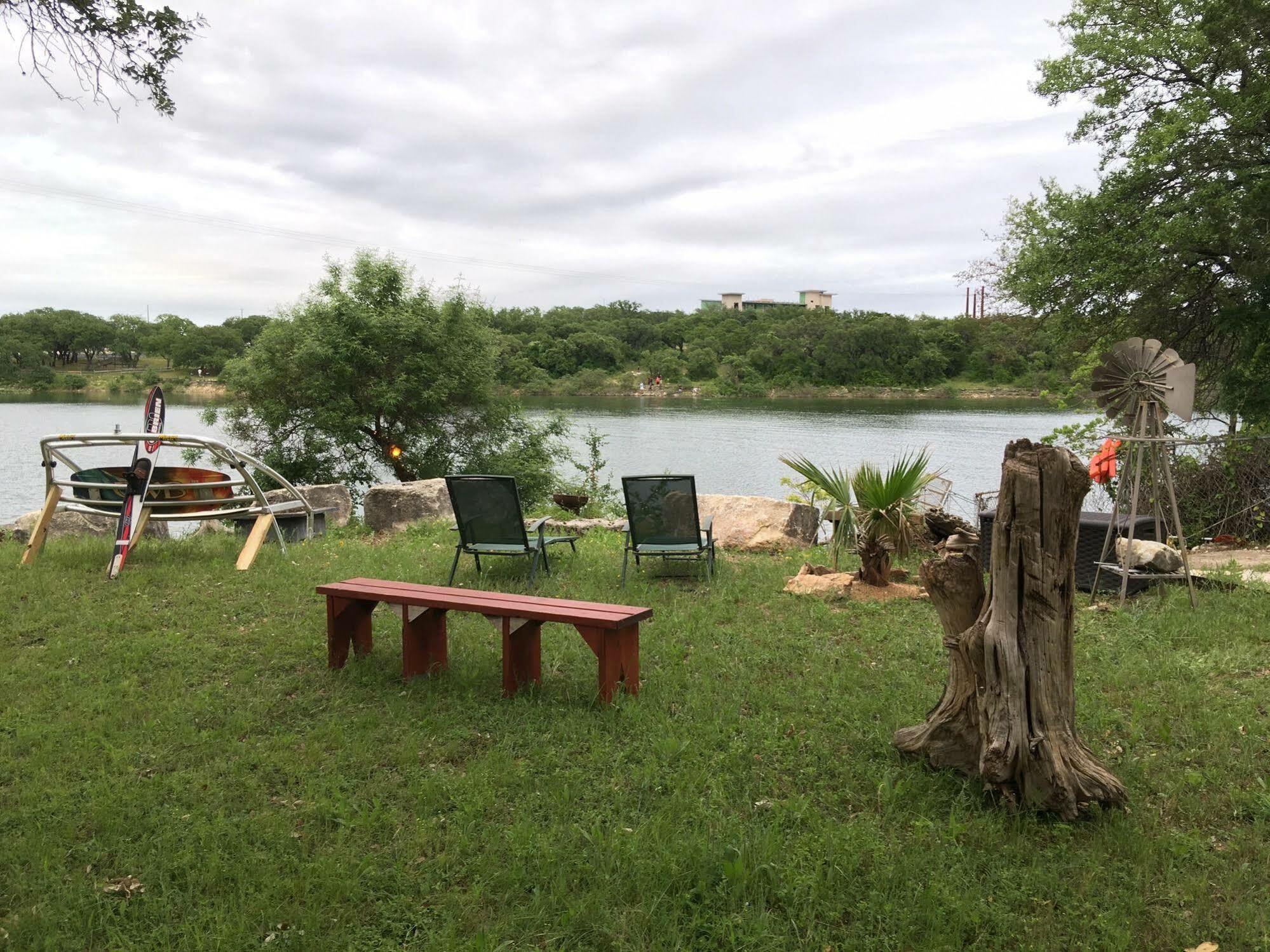 The Cove Bnb Hudson Bend Luaran gambar